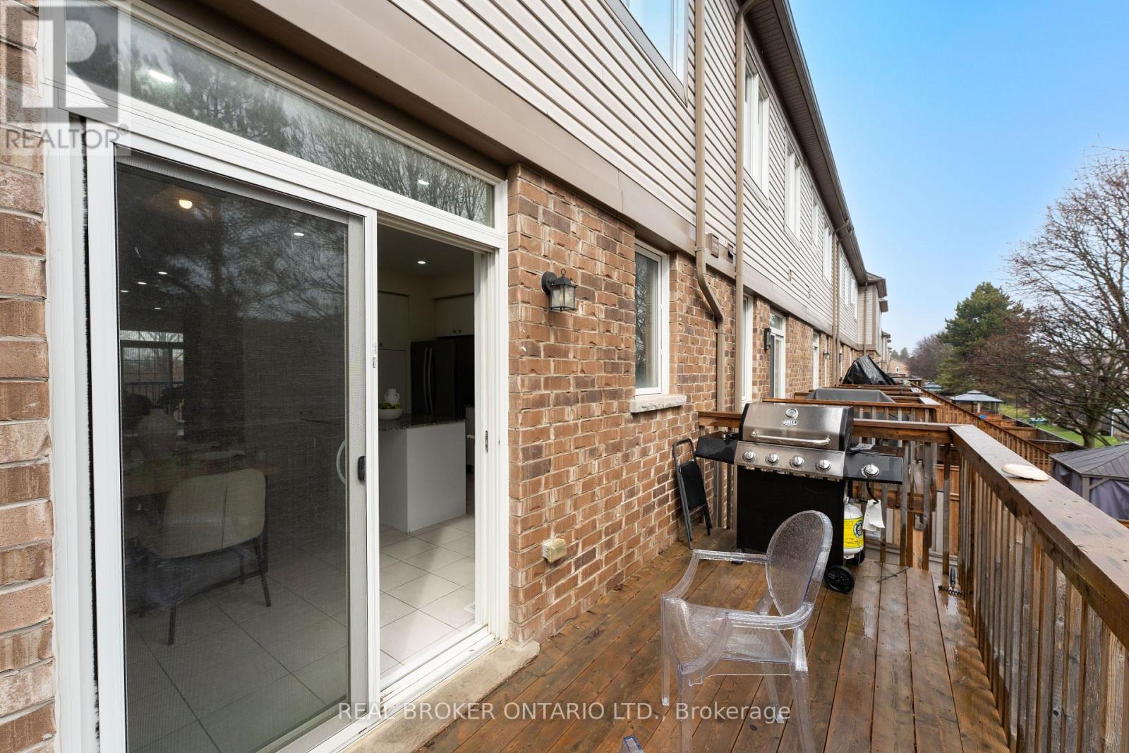 206 London Lane, Ajax, Ontario  L1T 0N5 - Photo 43 - E13004980