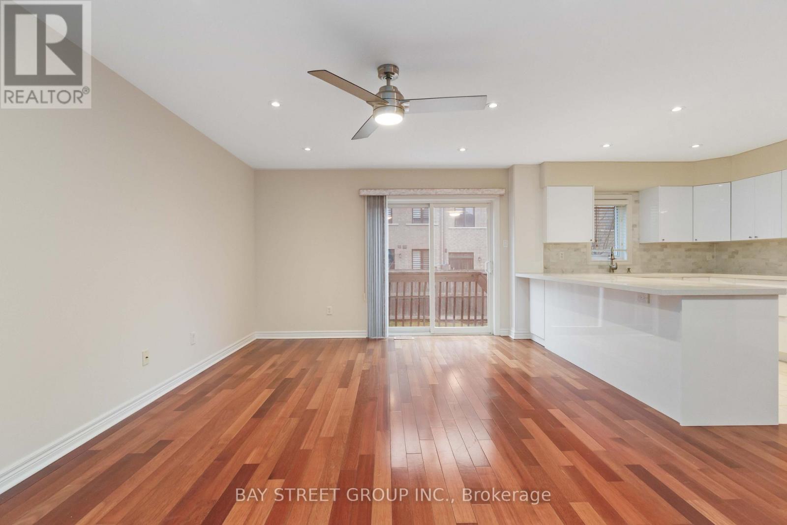 25 Maple Ridge Crescent, Markham, Ontario  L6E 1V3 - Photo 8 - N13004972