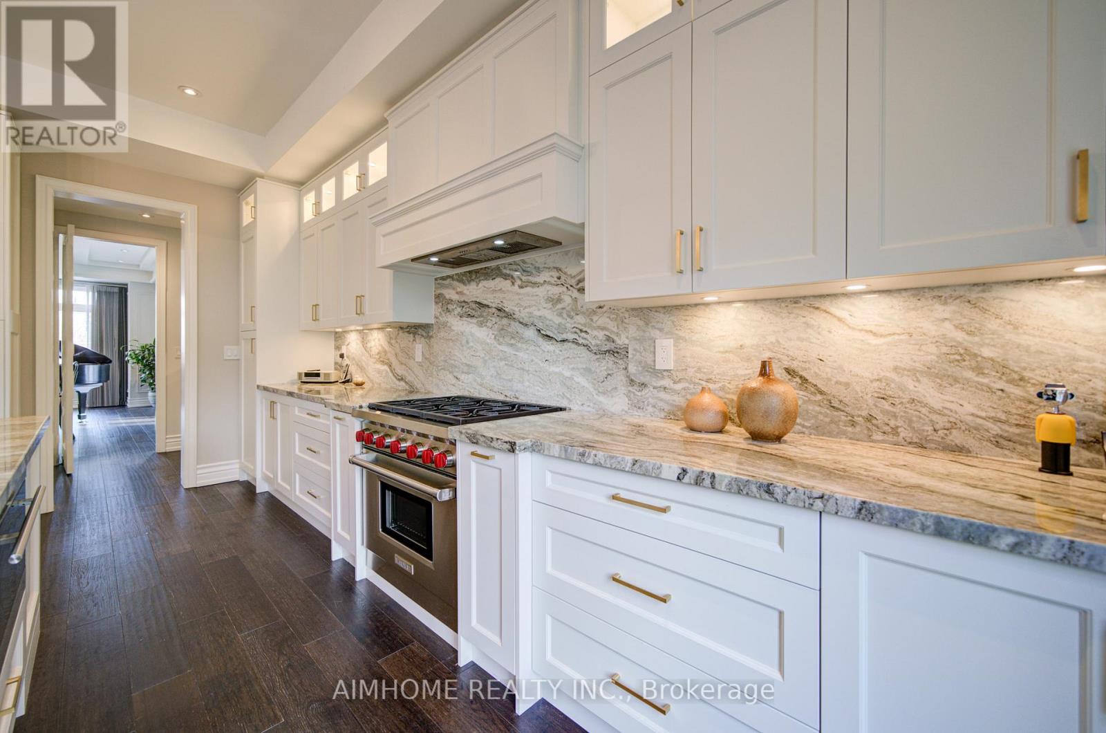 212 Sussex Avenue, Richmond Hill, Ontario  L4C 2G2 - Photo 11 - N13004998