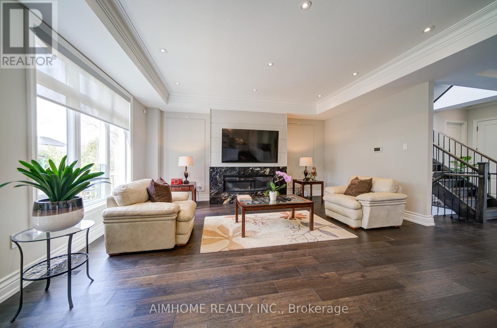 212 Sussex Avenue, Richmond Hill, Ontario  L4C 2G2 - Photo 16 - N13004998