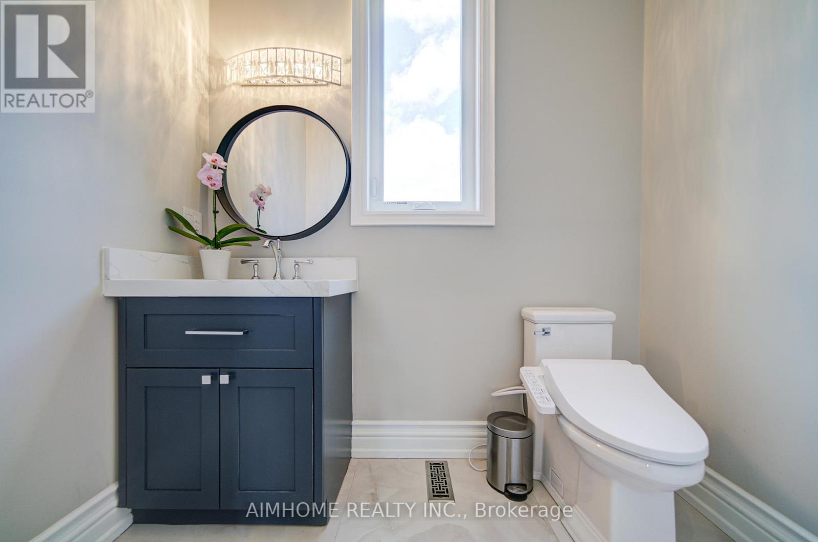 212 Sussex Avenue, Richmond Hill, Ontario  L4C 2G2 - Photo 20 - N13004998