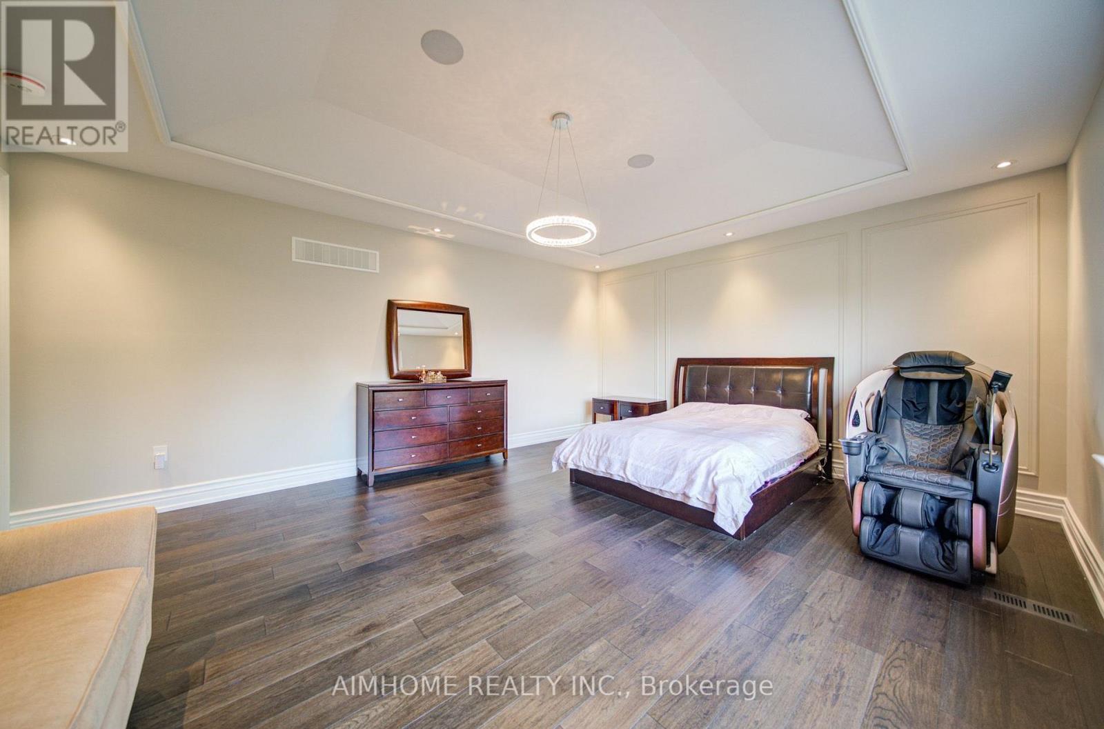 212 Sussex Avenue, Richmond Hill, Ontario  L4C 2G2 - Photo 25 - N13004998