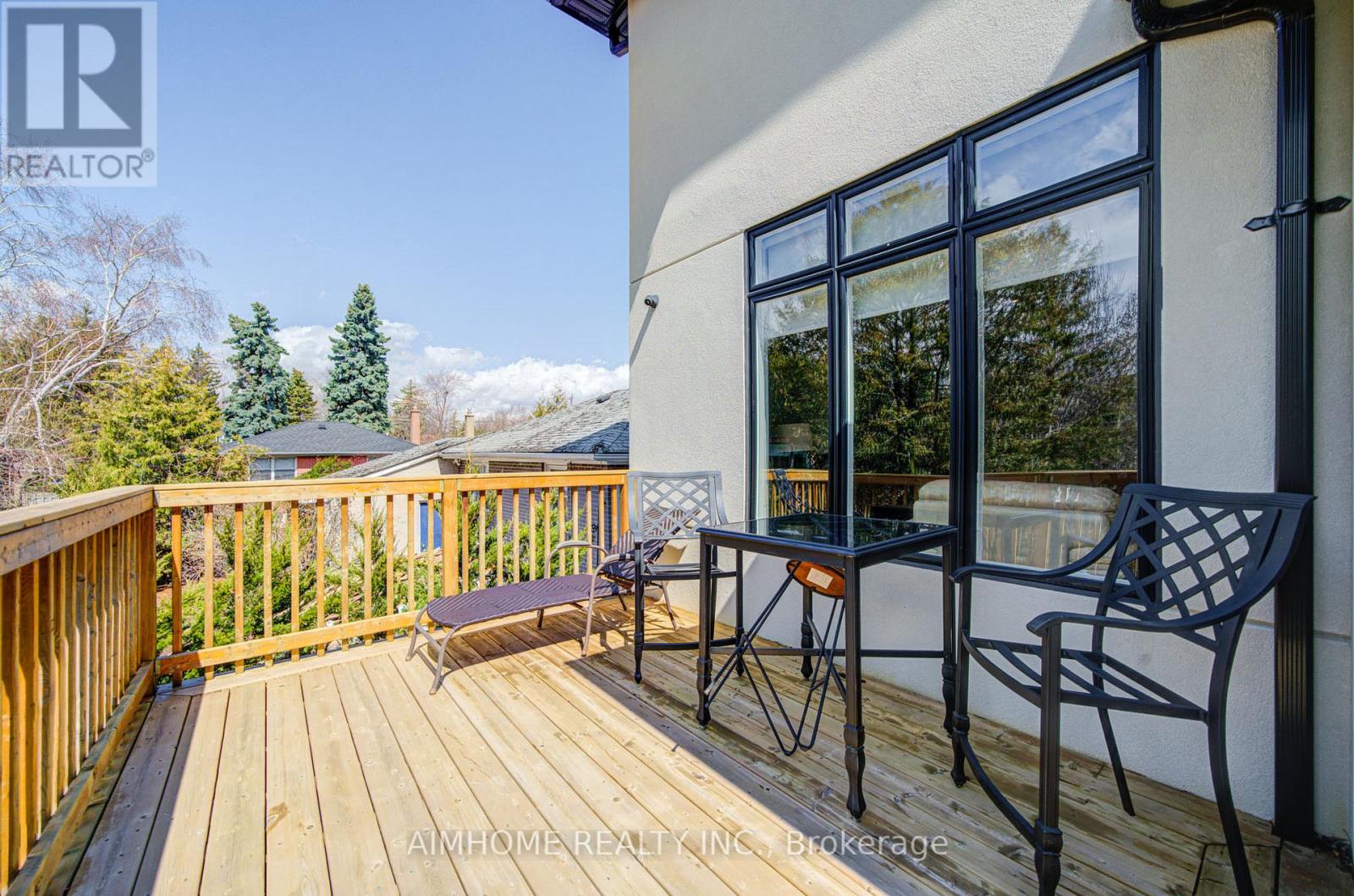 212 Sussex Avenue, Richmond Hill, Ontario  L4C 2G2 - Photo 47 - N13004998