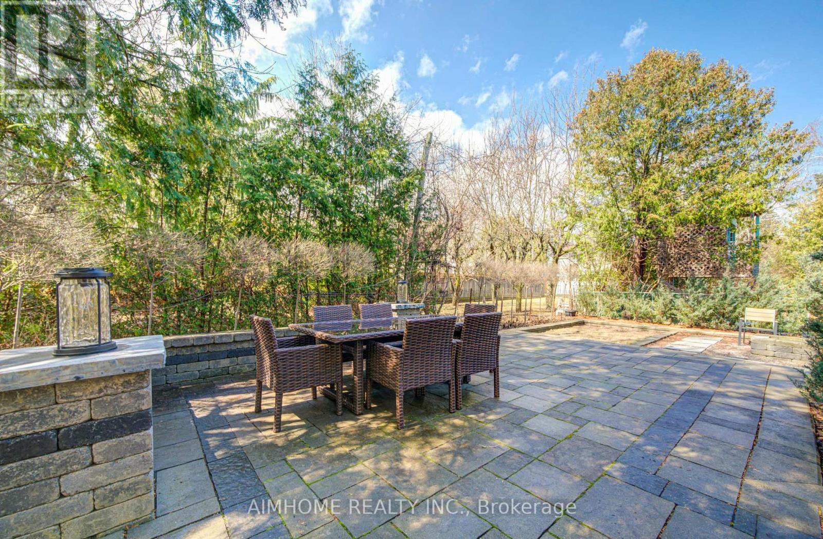 212 Sussex Avenue, Richmond Hill, Ontario  L4C 2G2 - Photo 50 - N13004998