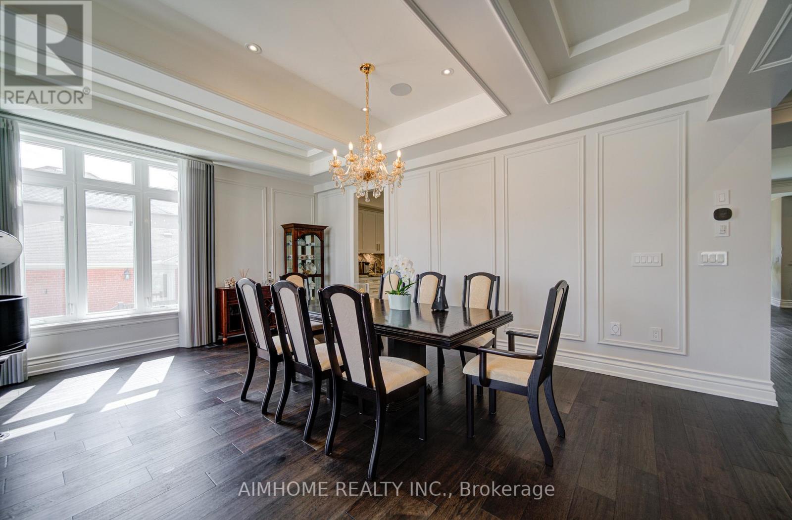 212 Sussex Avenue, Richmond Hill, Ontario  L4C 2G2 - Photo 7 - N13004998