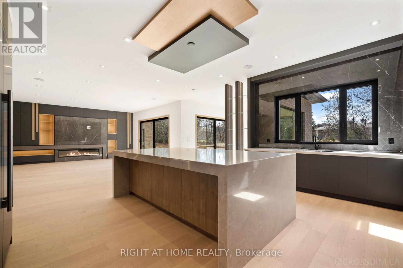 99 Douglas Road, Richmond Hill, Ontario  L4E 3H1 - Photo 13 - N13005004