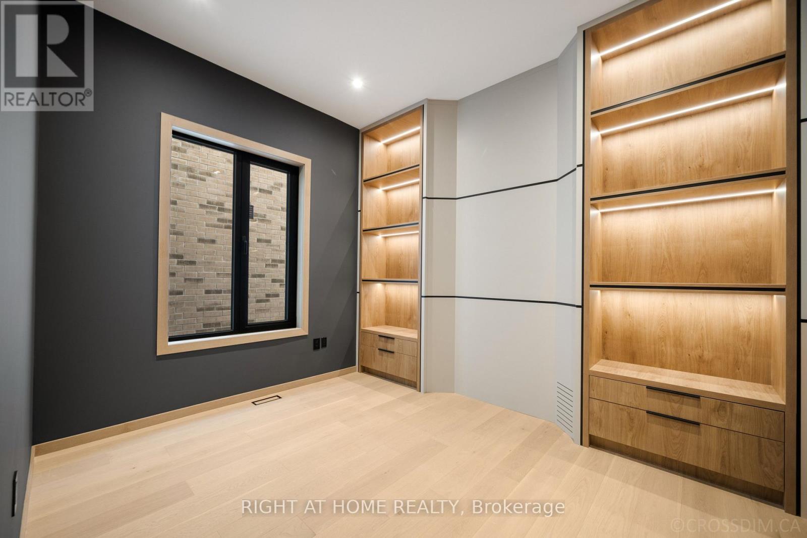 99 Douglas Road, Richmond Hill, Ontario  L4E 3H1 - Photo 15 - N13005004