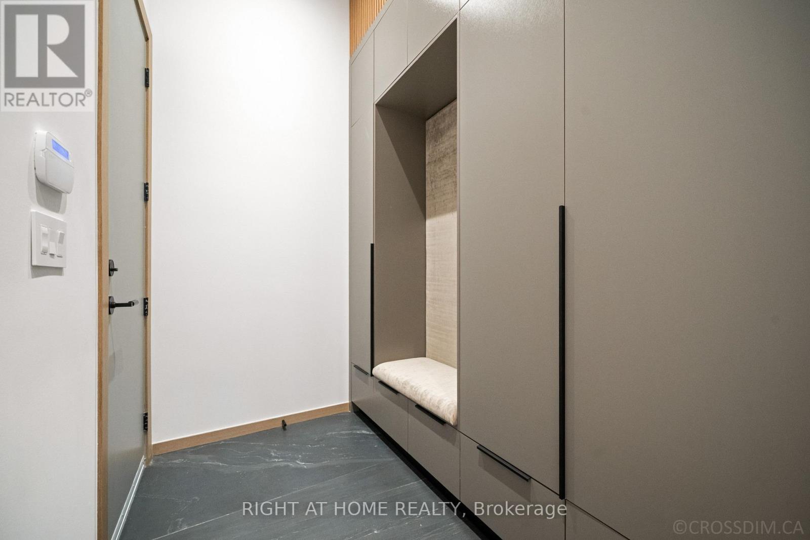 99 Douglas Road, Richmond Hill, Ontario  L4E 3H1 - Photo 18 - N13005004