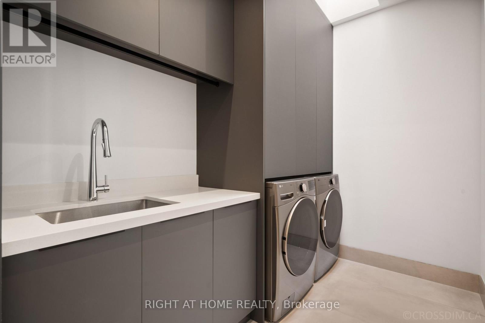 99 Douglas Road, Richmond Hill, Ontario  L4E 3H1 - Photo 30 - N13005004