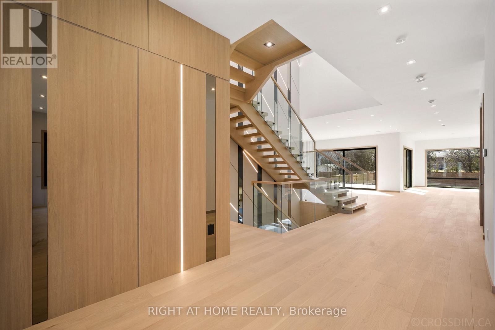 99 Douglas Road, Richmond Hill, Ontario  L4E 3H1 - Photo 6 - N13005004