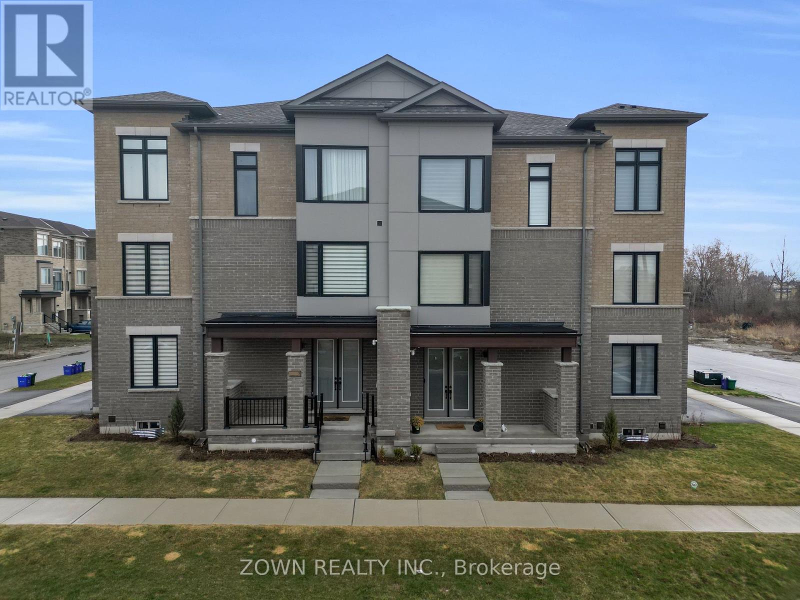 3 Tennant Circle, Vaughan, Ontario  L4H 5L2 - Photo 2 - N13005006