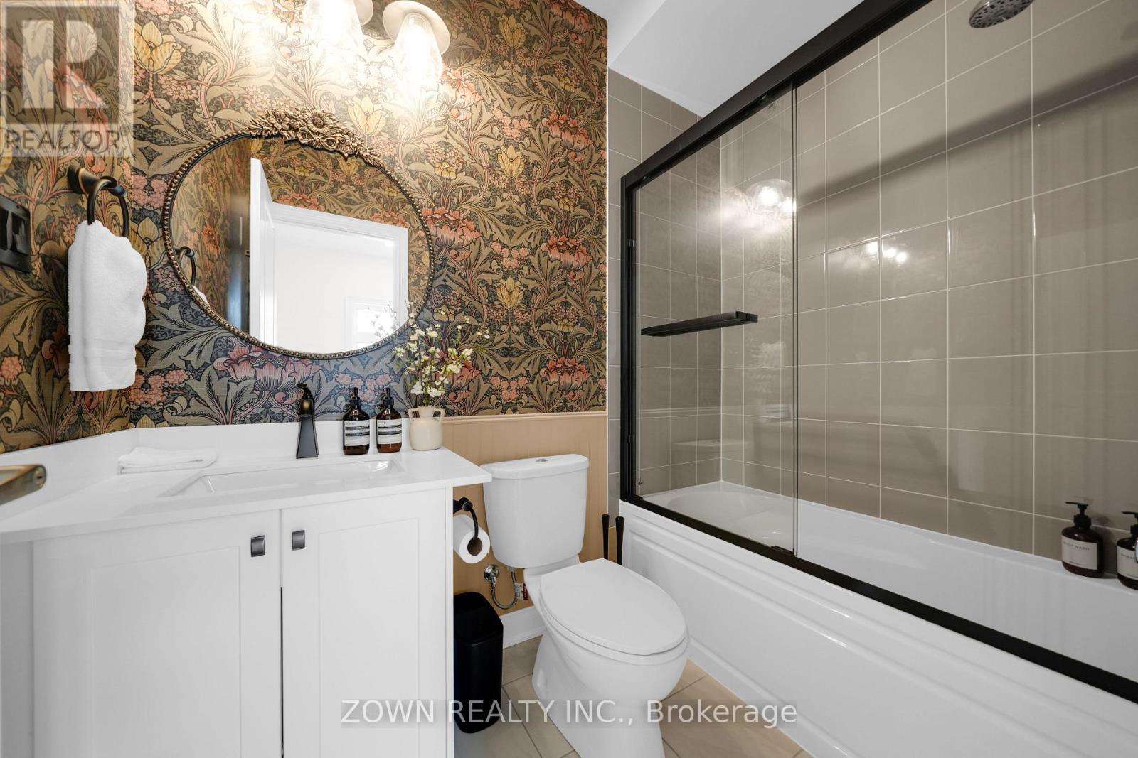 3 Tennant Circle, Vaughan, Ontario  L4H 5L2 - Photo 36 - N13005006