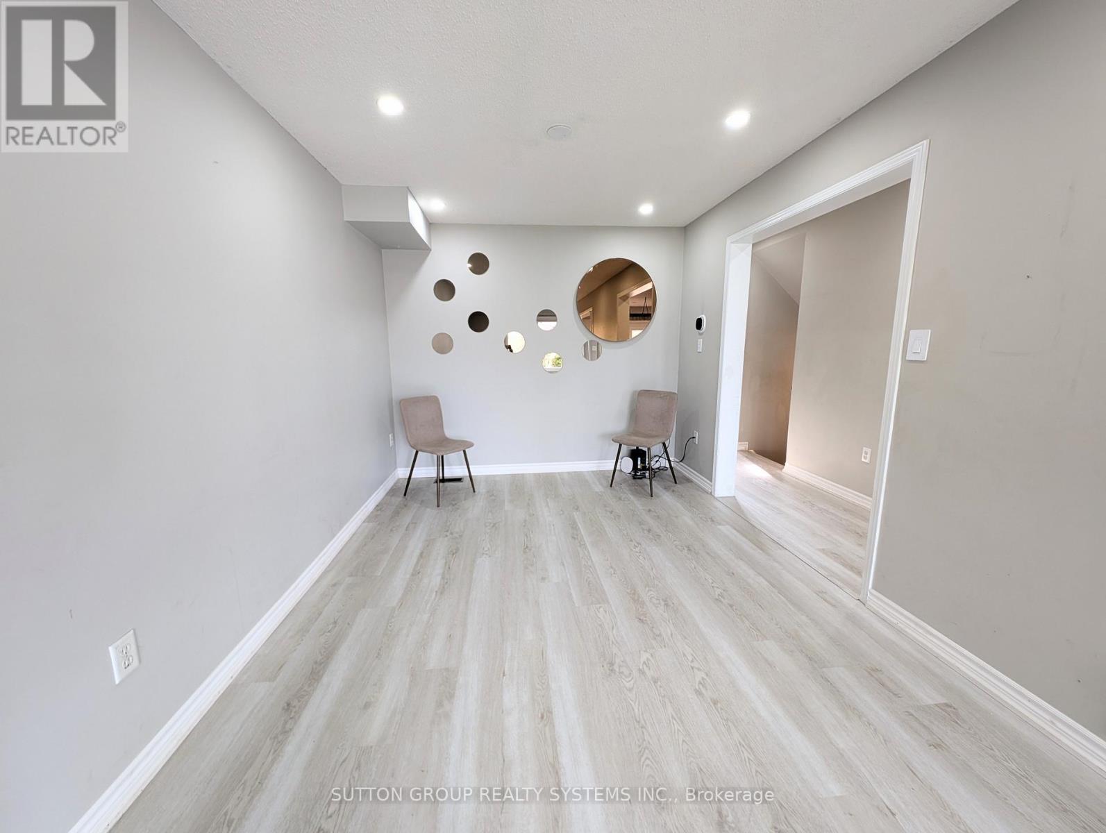 1411 Tobyn Drive, Burlington, Ontario L7M 4V7 - Photo 11 - W13004982