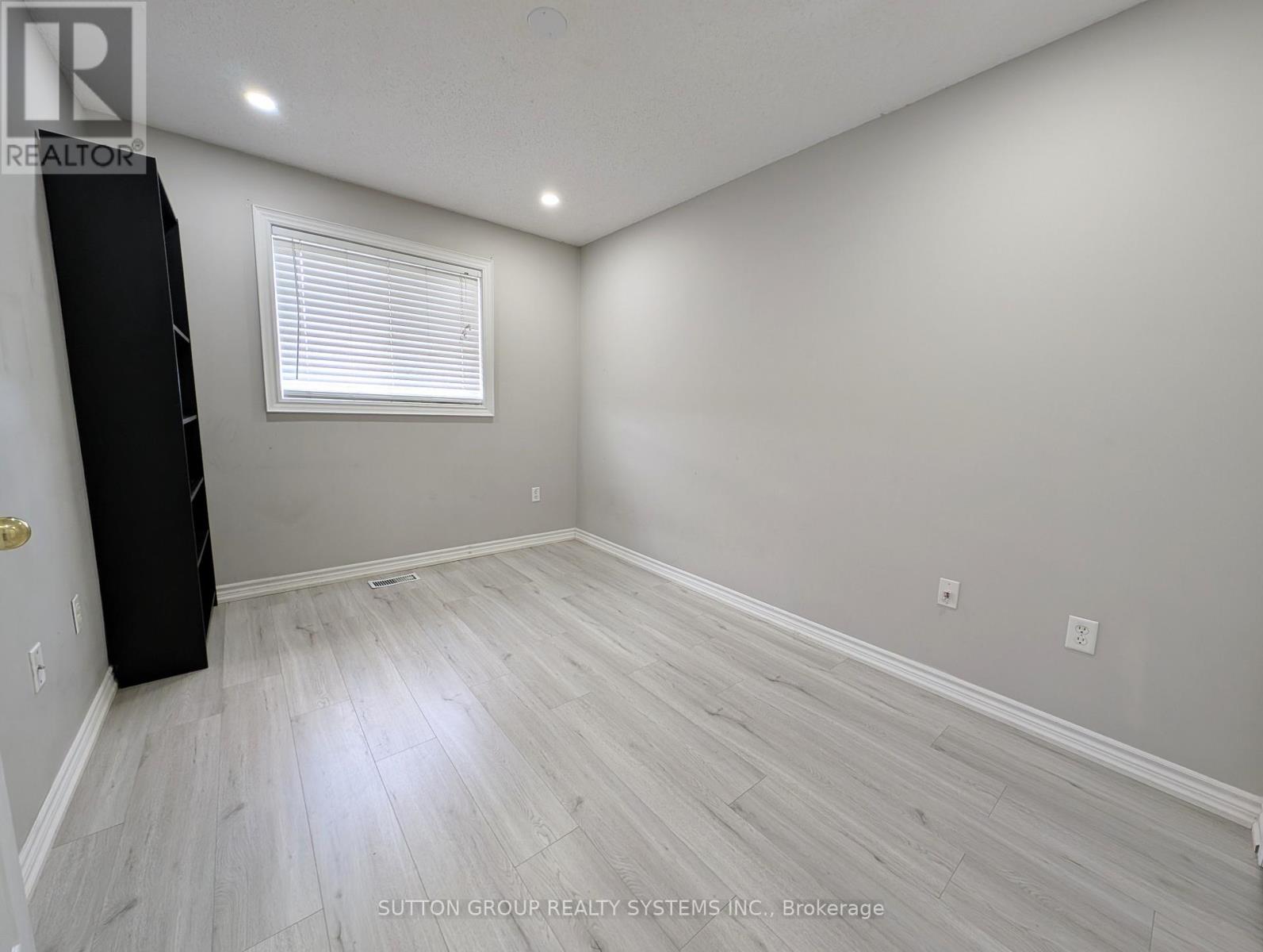 1411 Tobyn Drive, Burlington, Ontario L7M 4V7 - Photo 19 - W13004982