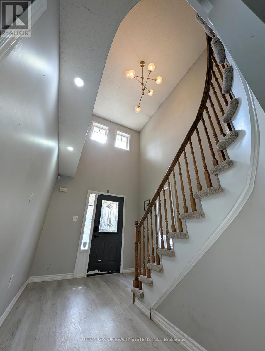 1411 Tobyn Drive, Burlington, Ontario L7M 4V7 - Photo 3 - W13004982