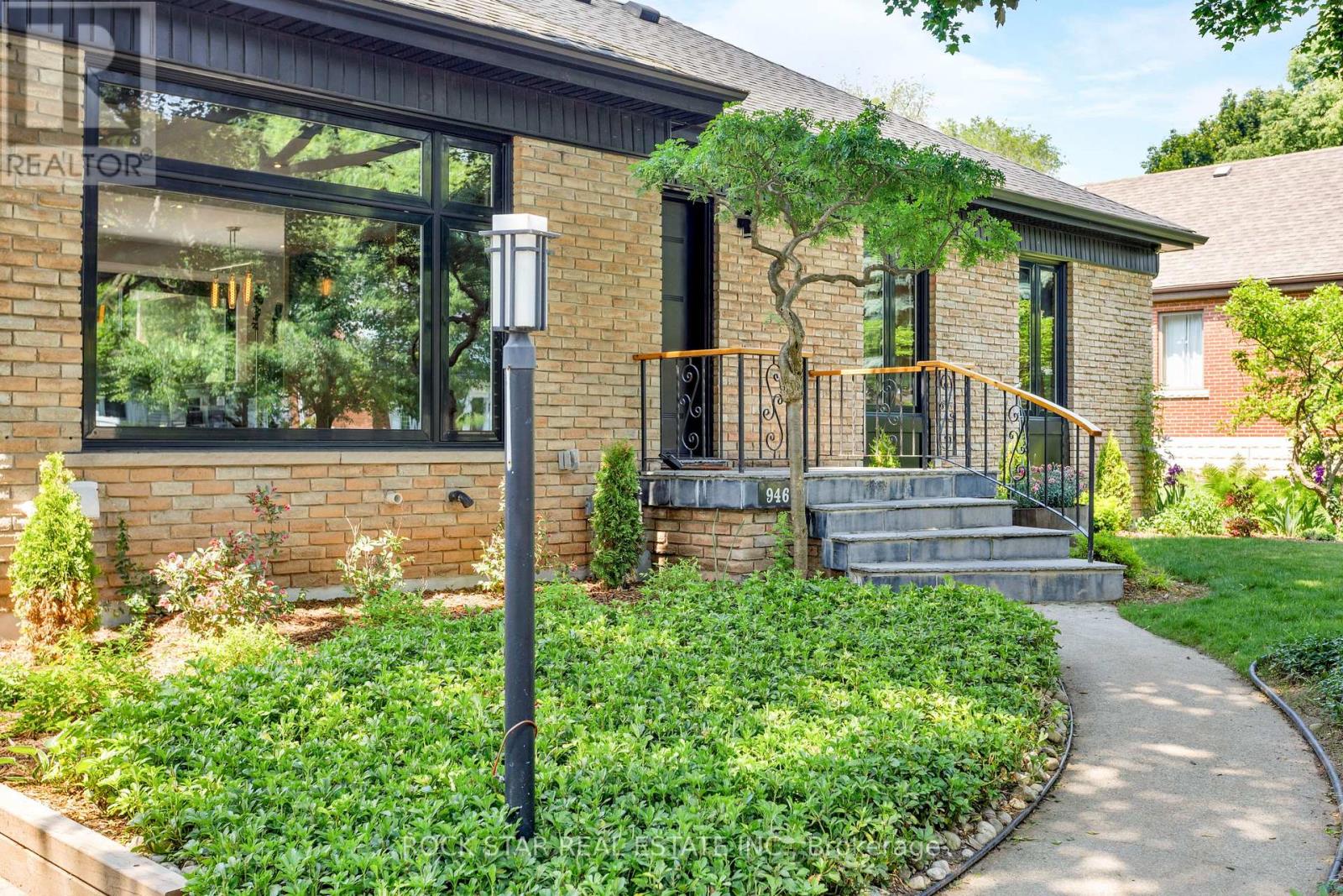 946 Glenwood Avenue, Burlington, Ontario  L7T 2K2 - Photo 7 - W13004990