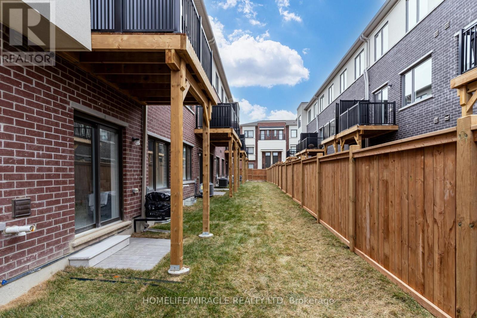 18 Queensland Crescent, Caledon, Ontario  L7E 2E1 - Photo 41 - W13005008