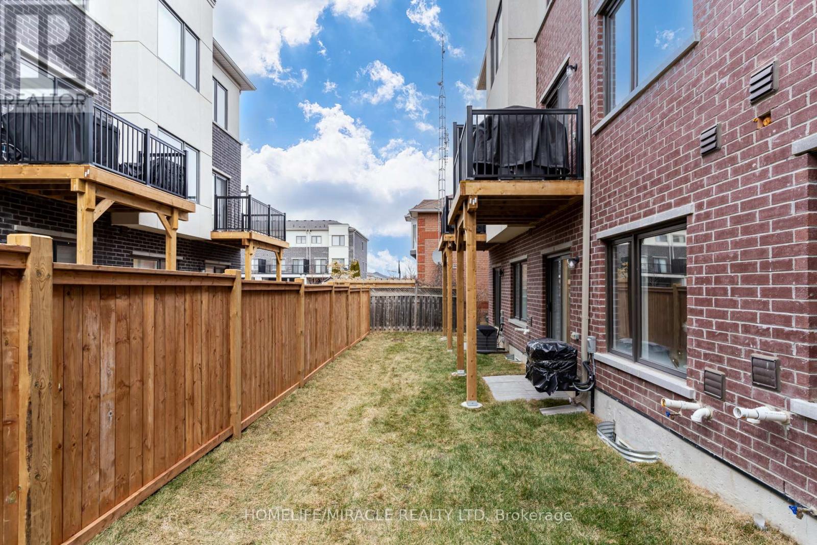 18 Queensland Crescent, Caledon, Ontario  L7E 2E1 - Photo 42 - W13005008