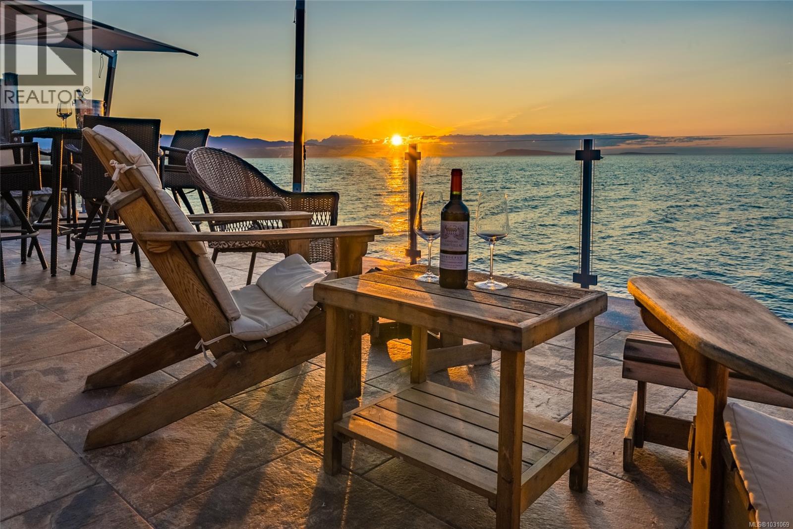 450 Judges Row, Qualicum Beach, British Columbia