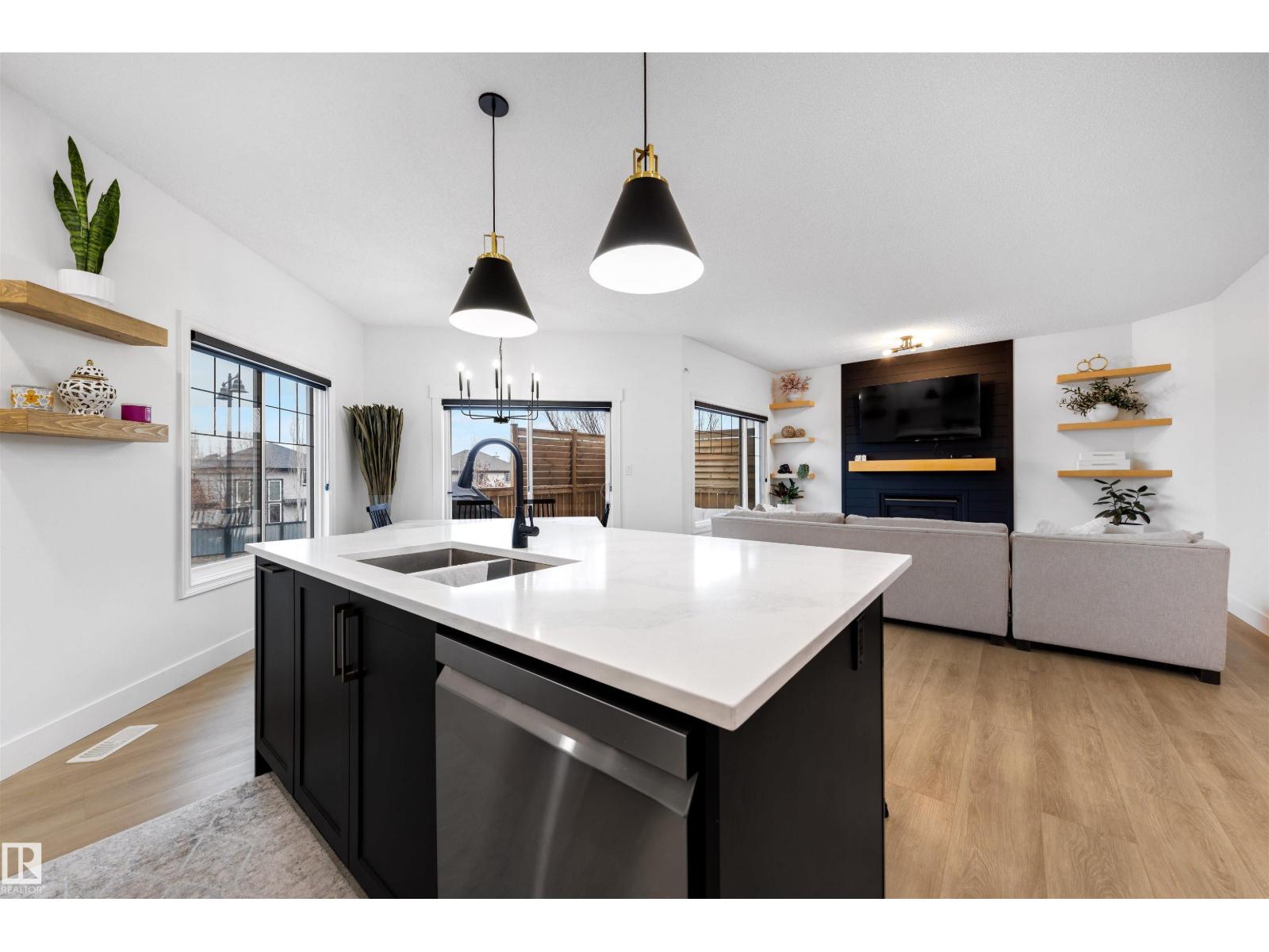 1322 Malone Pl Nw, Edmonton, Alberta  T6R 0G6 - Photo 11 - E4482503