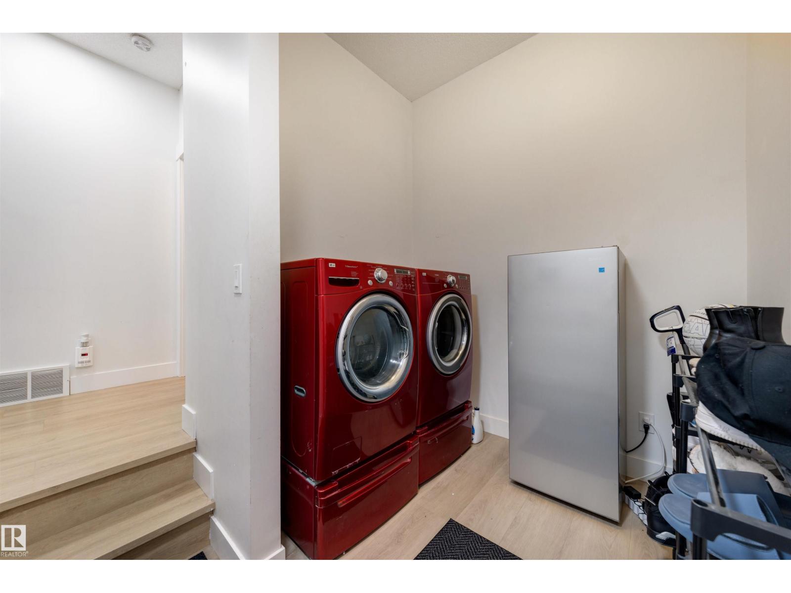 1322 Malone Pl Nw, Edmonton, Alberta  T6R 0G6 - Photo 17 - E4482503