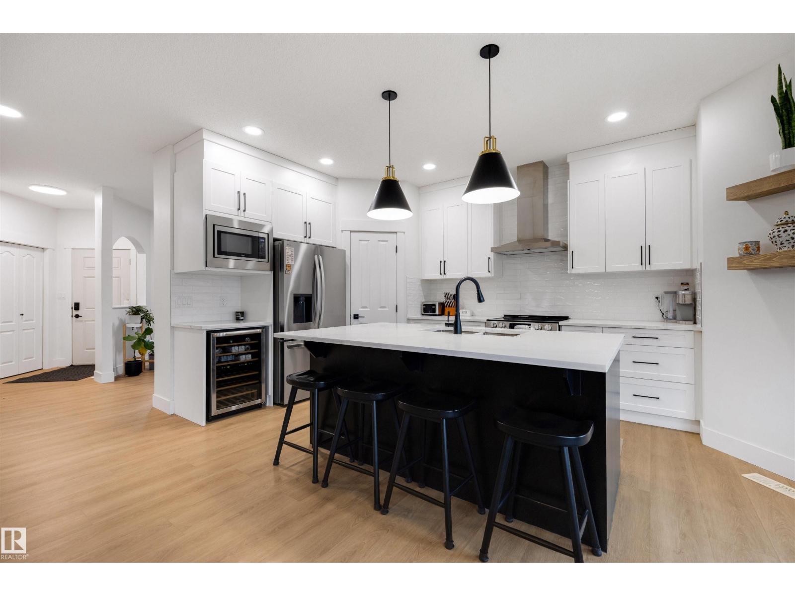 1322 Malone Pl Nw, Edmonton, Alberta  T6R 0G6 - Photo 9 - E4482503