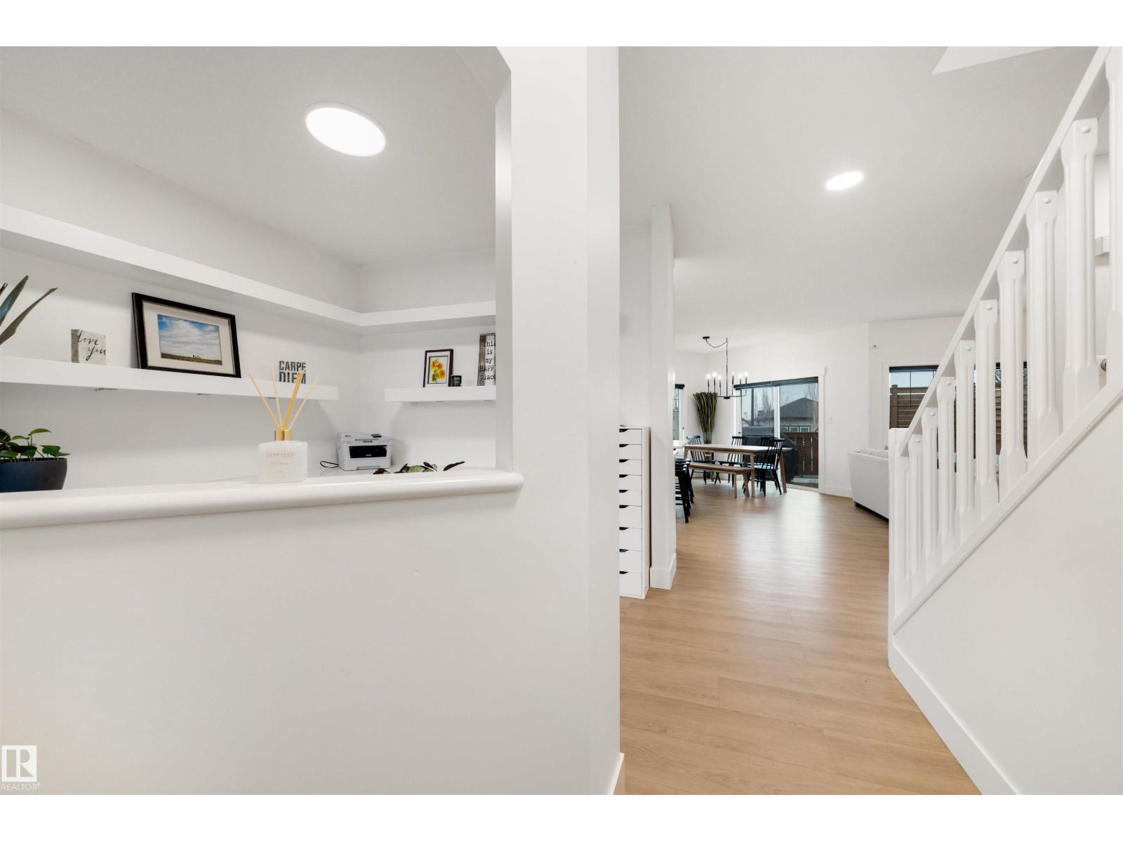 1322 Malone Pl Nw, Edmonton, Alberta  T6R 0G6 - Photo 3 - E4482503