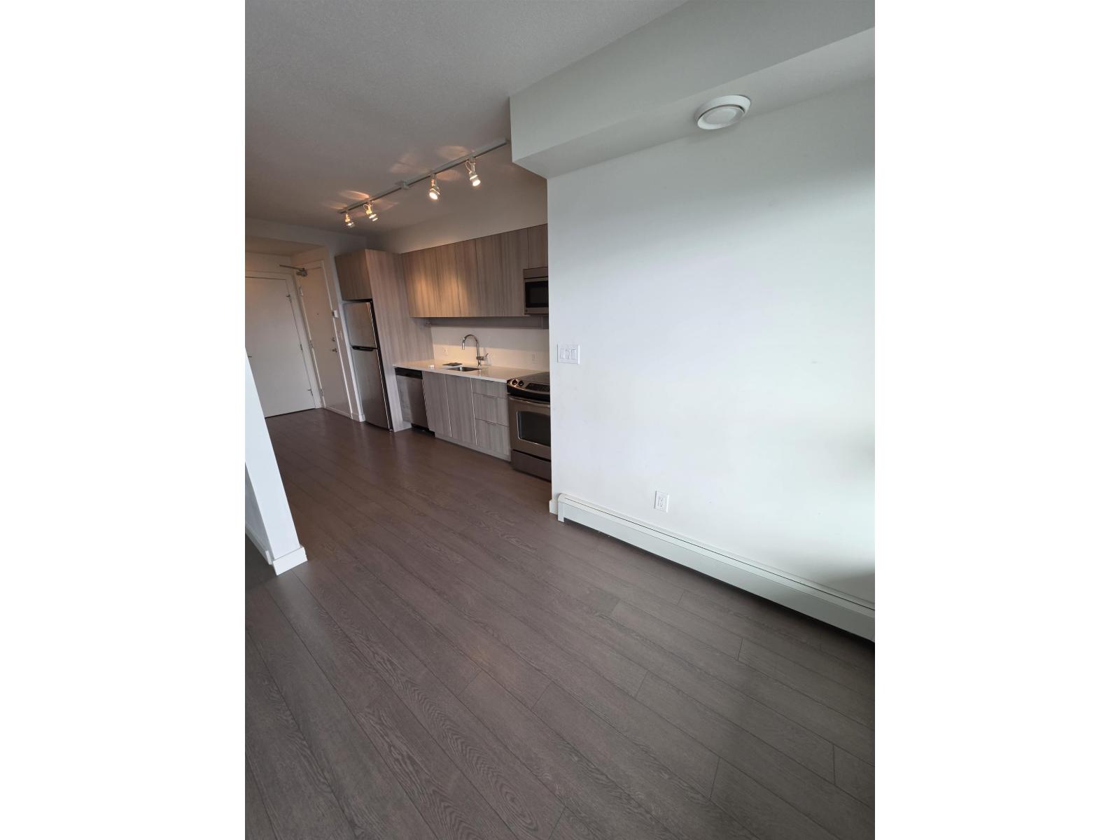 3008 13308 Central Avenue, Surrey, British Columbia  V3T 0M4 - Photo 6 - R3099553