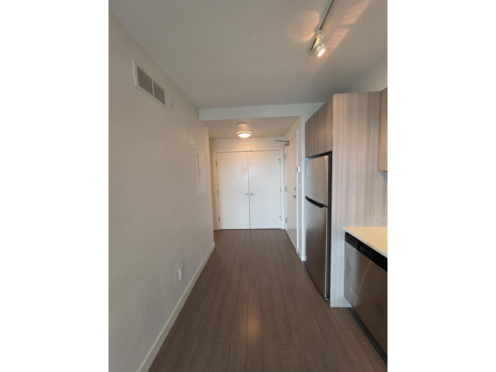 3008 13308 Central Avenue, Surrey, British Columbia  V3T 0M4 - Photo 11 - R3099553