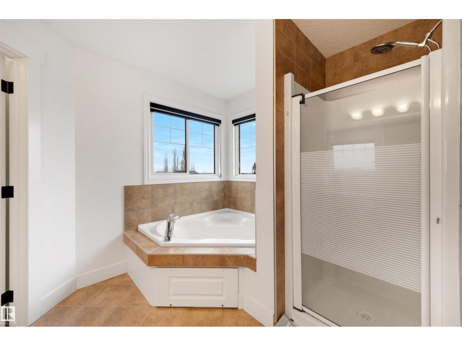 1322 Malone Pl Nw, Edmonton, Alberta  T6R 0G6 - Photo 33 - E4482503