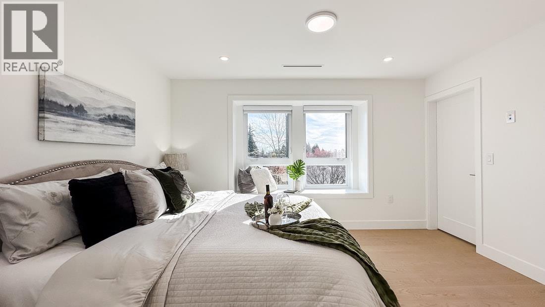 4265 Macdonald Avenue, Burnaby, British Columbia  V5G 4V9 - Photo 18 - R3112167