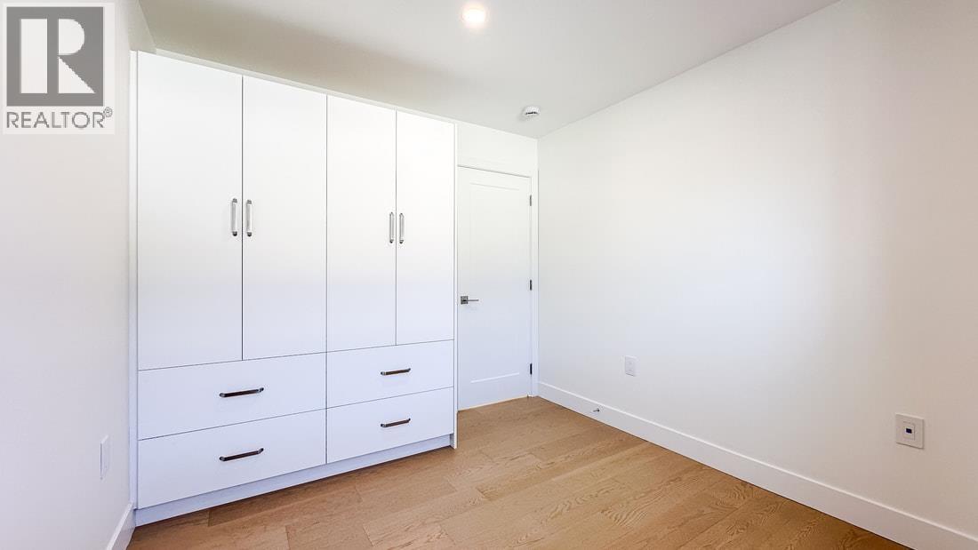 4265 Macdonald Avenue, Burnaby, British Columbia  V5G 4V9 - Photo 20 - R3112167