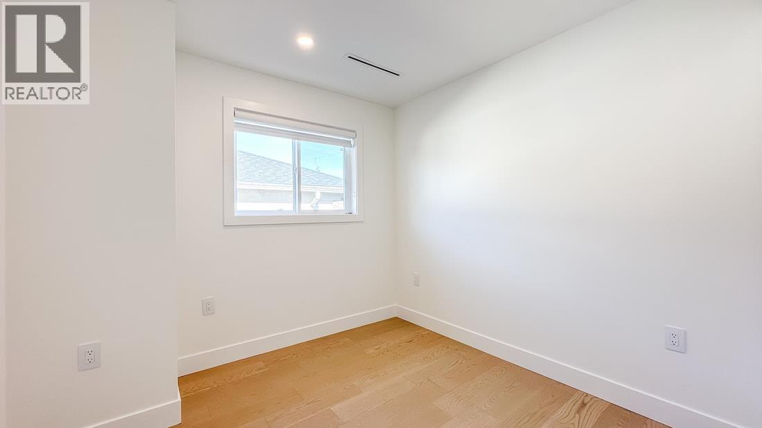 4265 Macdonald Avenue, Burnaby, British Columbia  V5G 4V9 - Photo 19 - R3112167