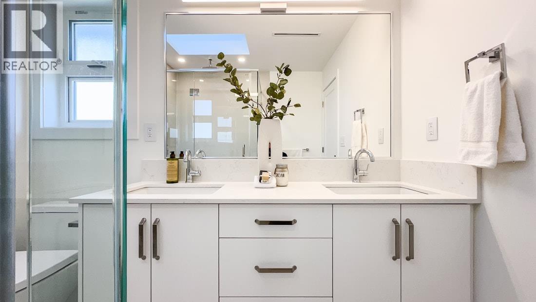 4265 Macdonald Avenue, Burnaby, British Columbia  V5G 4V9 - Photo 25 - R3112167