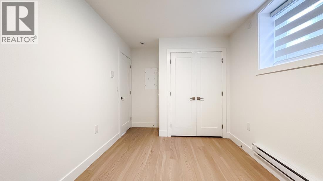 4265 Macdonald Avenue, Burnaby, British Columbia  V5G 4V9 - Photo 35 - R3112167