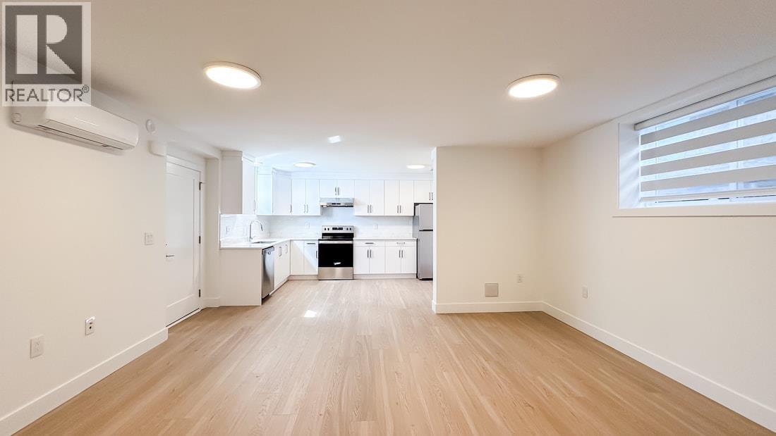 4265 Macdonald Avenue, Burnaby, British Columbia  V5G 4V9 - Photo 30 - R3112167