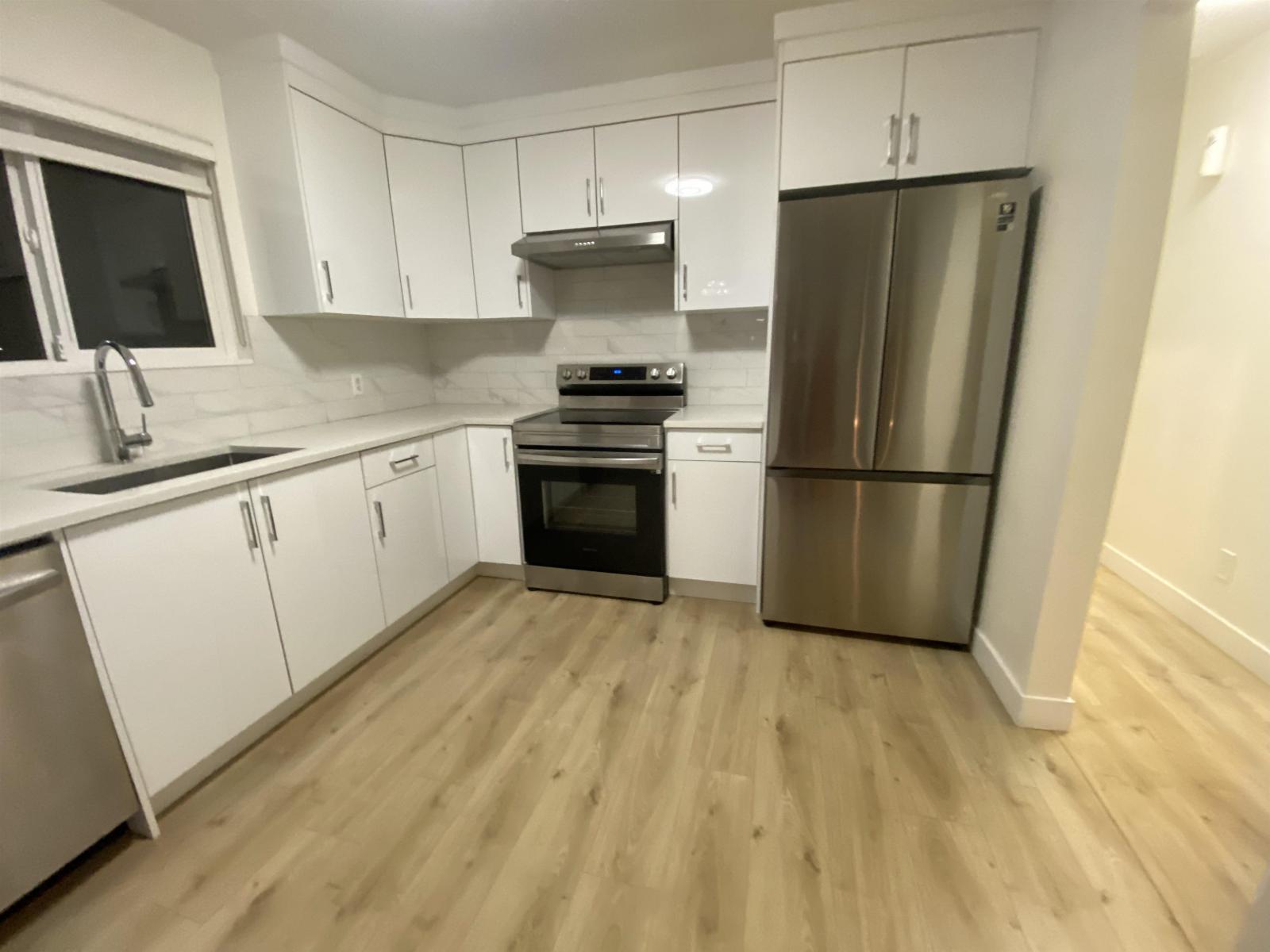 832 Habgood Street, White Rock, British Columbia V4B 4W3 - Photo 3 - R3102339