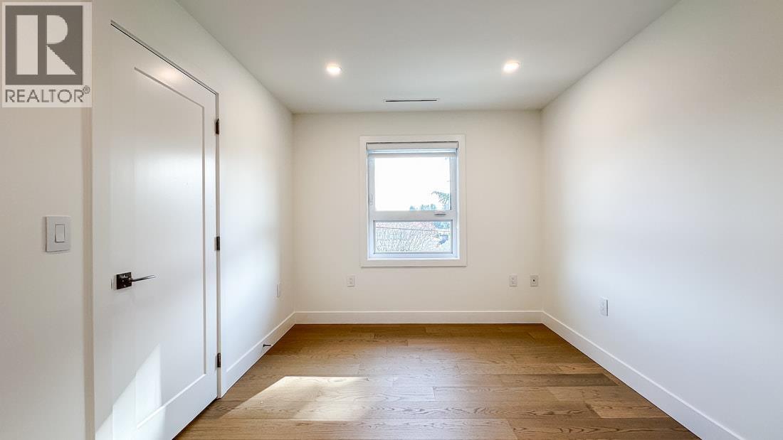 4265 Macdonald Avenue, Burnaby, British Columbia  V5G 4V9 - Photo 22 - R3112167