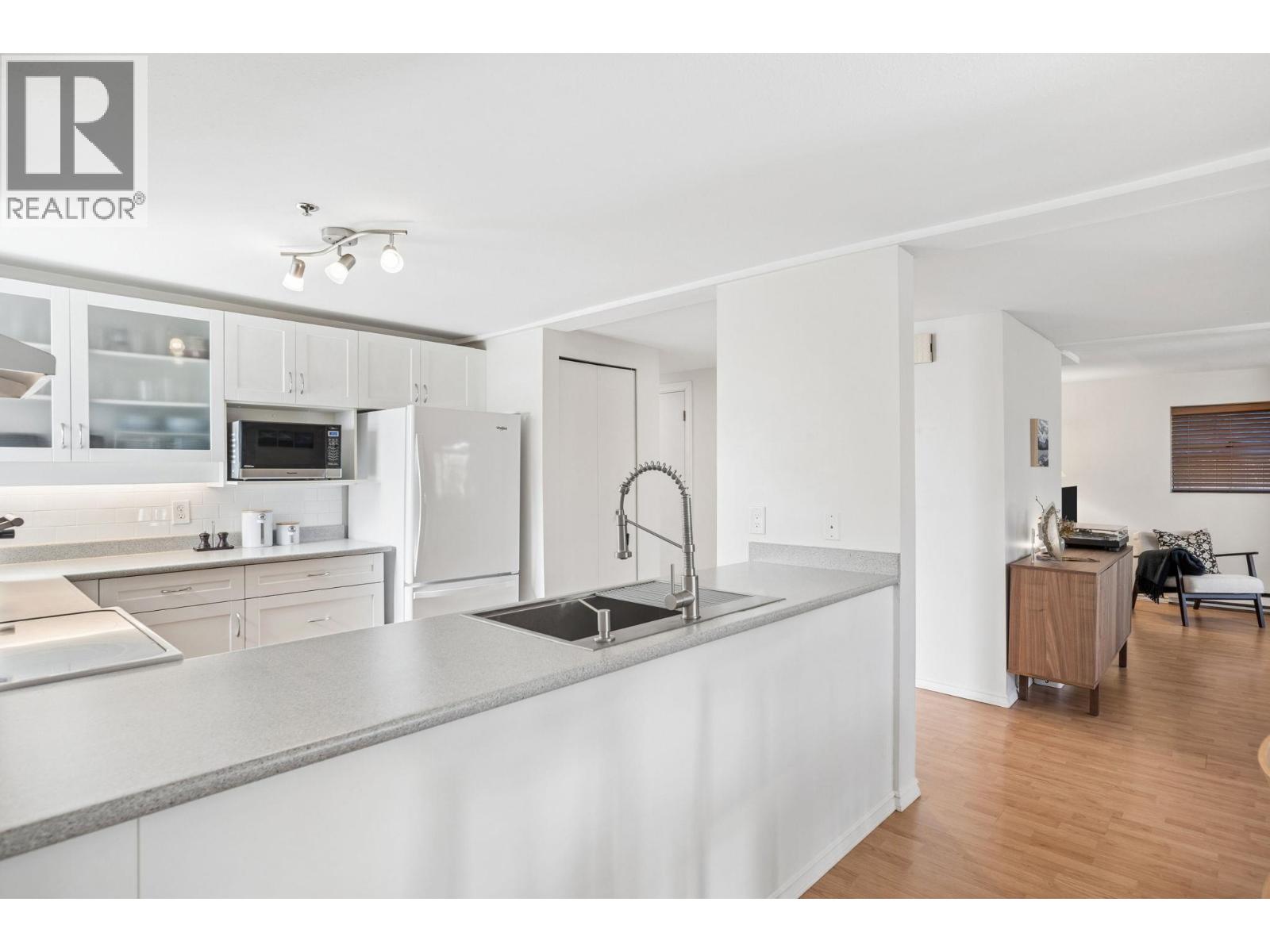 4306 Sophia Street, Vancouver, British Columbia  V5V 3V7 - Photo 13 - R3110706