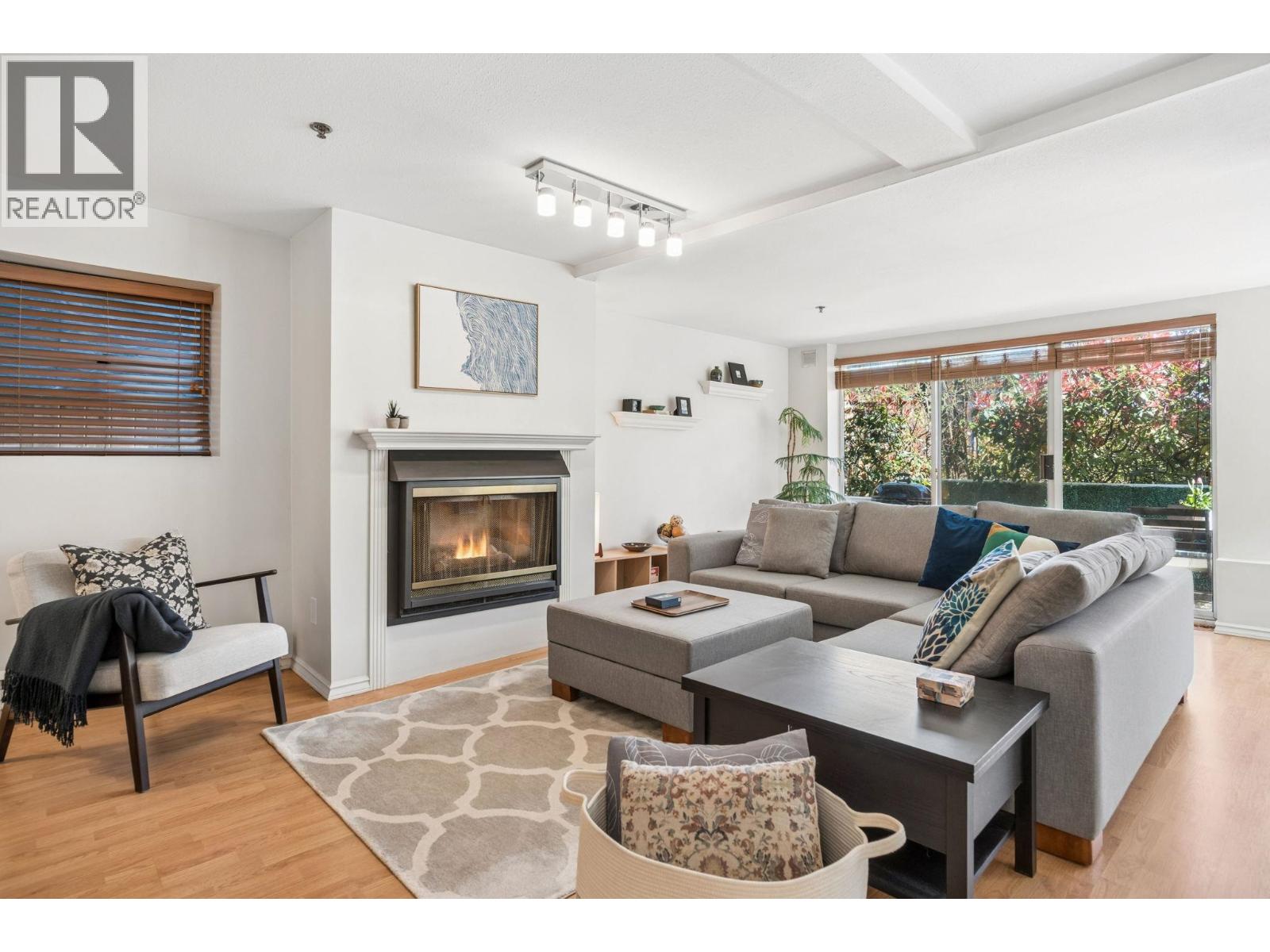 4306 Sophia Street, Vancouver, British Columbia  V5V 3V7 - Photo 2 - R3110706