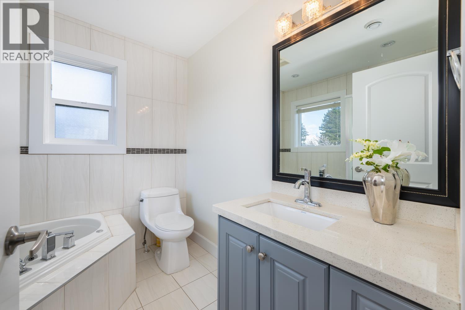 4215 Watling Street, Burnaby, British Columbia  V5J 1V4 - Photo 17 - R3111451