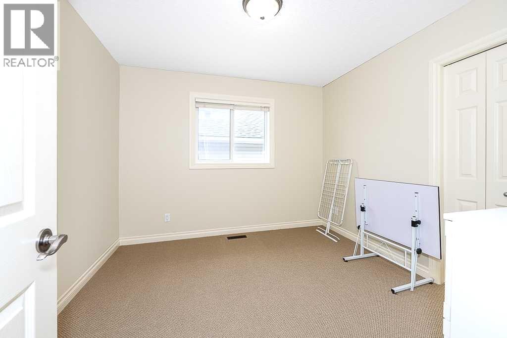 195 Royal Birkdale Crescent Nw, Calgary, Alberta  T3G 5R7 - Photo 24 - A2296381