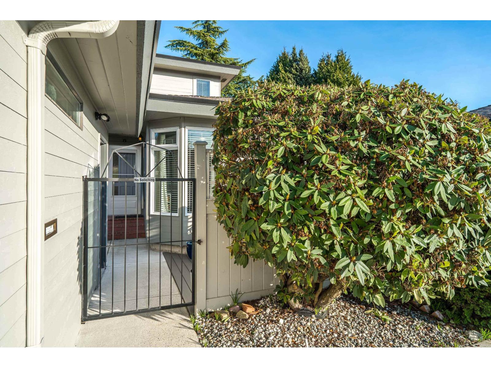 2 14223 18a Avenue, Surrey, British Columbia  V4A 7N8 - Photo 3 - R3089319