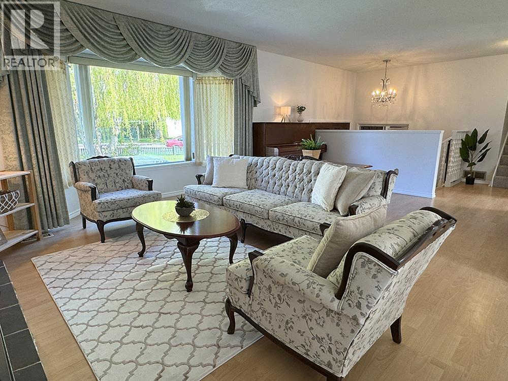 10844 Springmont Gate, Richmond, British Columbia  V7E 1Y4 - Photo 10 - R3110705