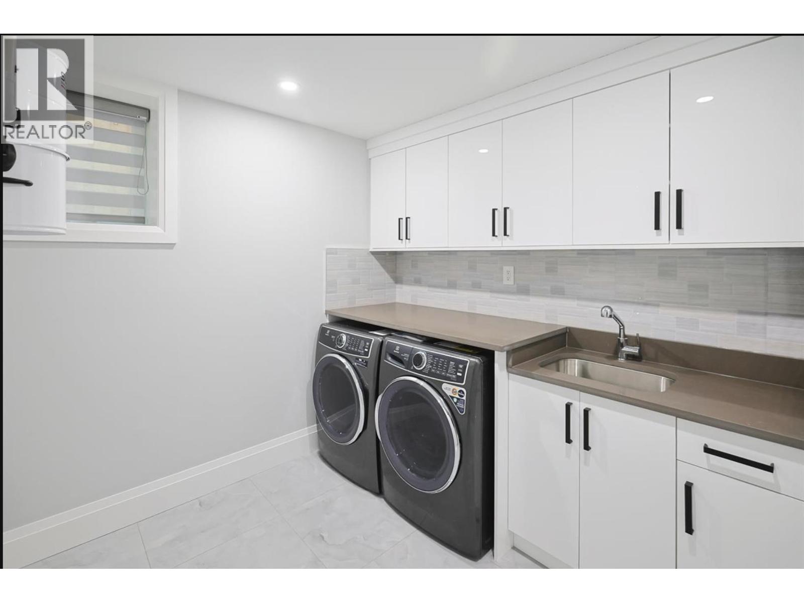 2984 Kitchener Street, Vancouver, British Columbia  V5K 3E5 - Photo 11 - R3111994