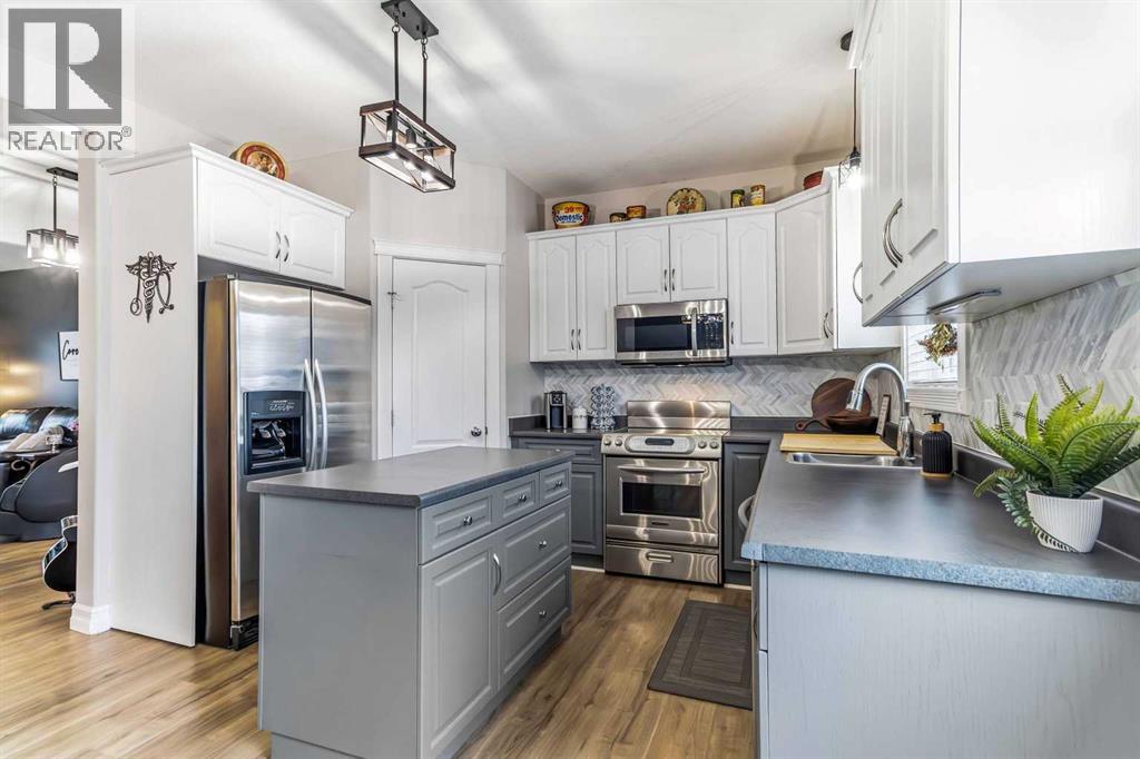 128 Saline Creek Way, Fort Mcmurray, Alberta  T9K 2V6 - Photo 16 - A2287280