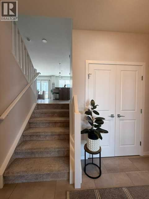 831 Bayview Terrace Sw, Airdrie, Alberta  T4B 4G2 - Photo 5 - A2295427