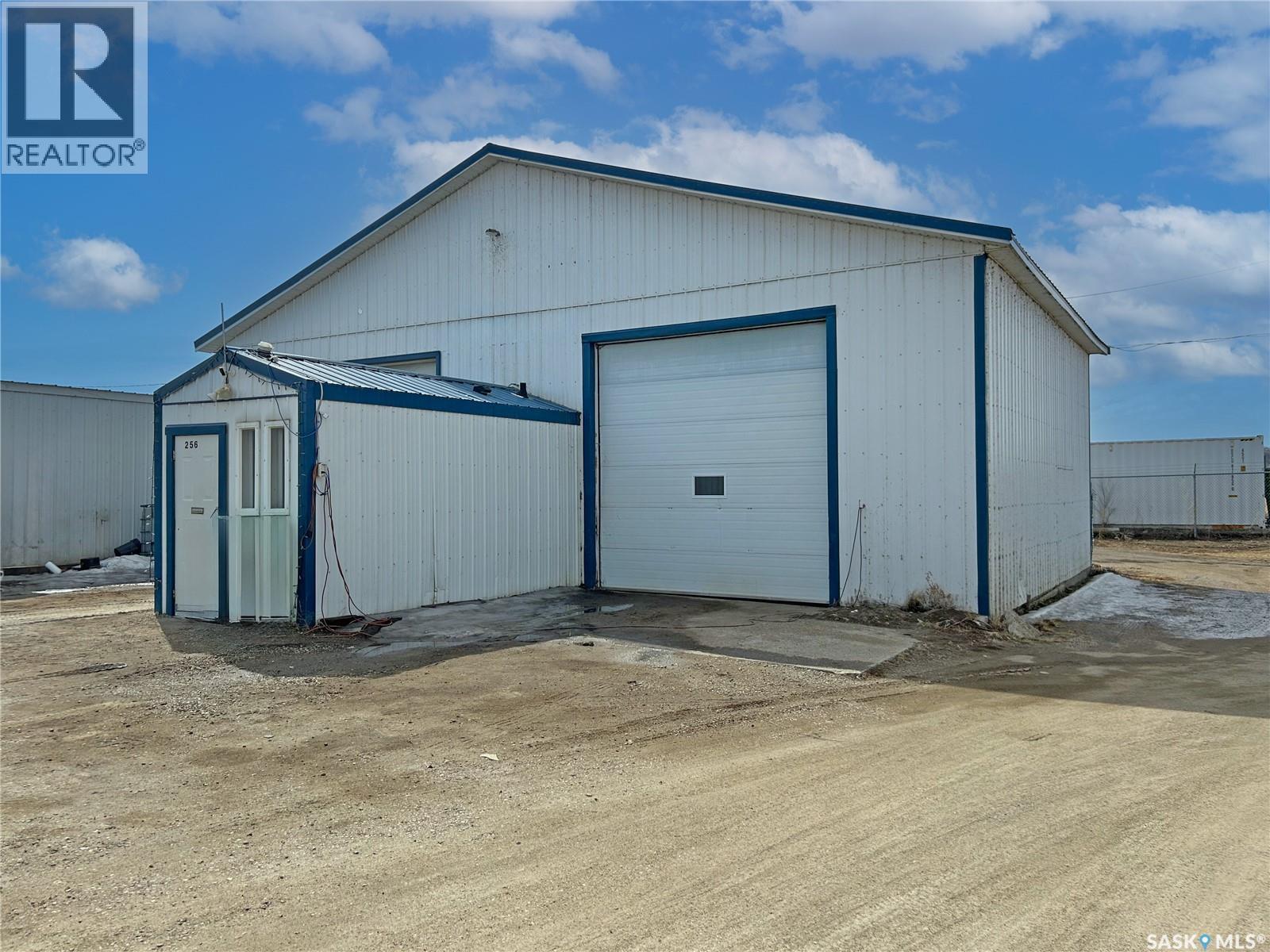 256 Boundary Avenue N, Fort Qu'appelle, Saskatchewan  S0G 1S0 - Photo 2 - SK032941