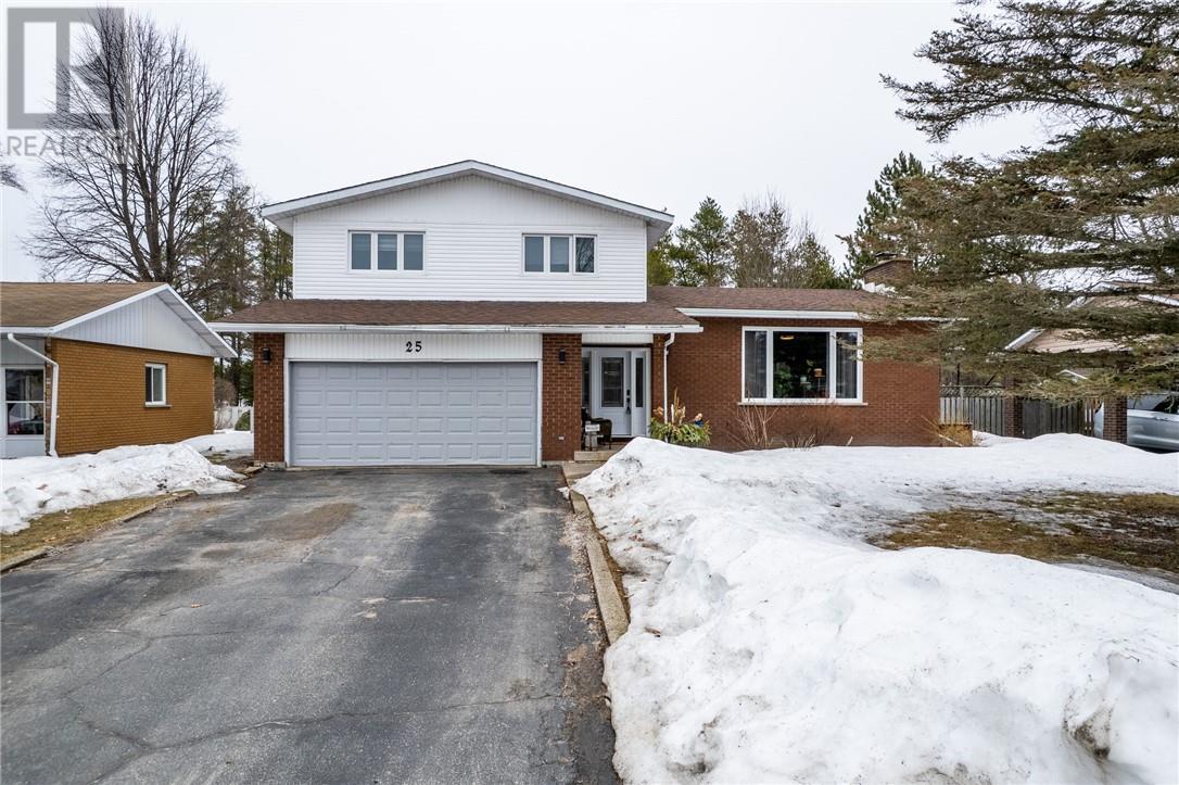 25 Goodman Avenue, Espanola, Ontario  P5E 1A5 - Photo 2 - 2127128
