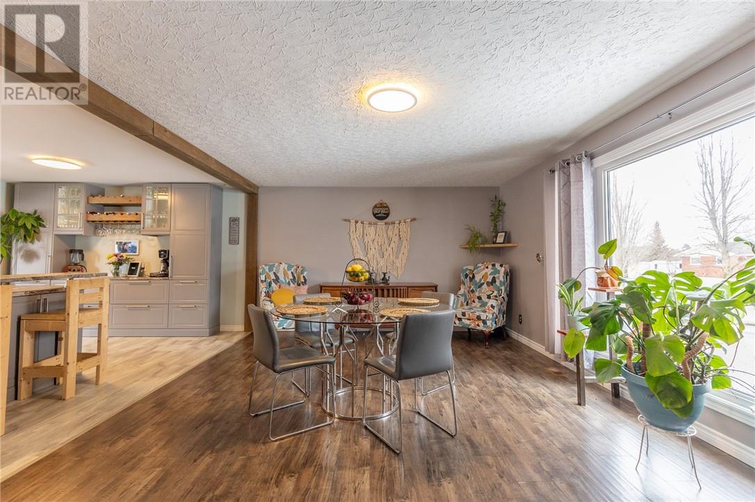 25 Goodman Avenue, Espanola, Ontario  P5E 1A5 - Photo 4 - 2127128